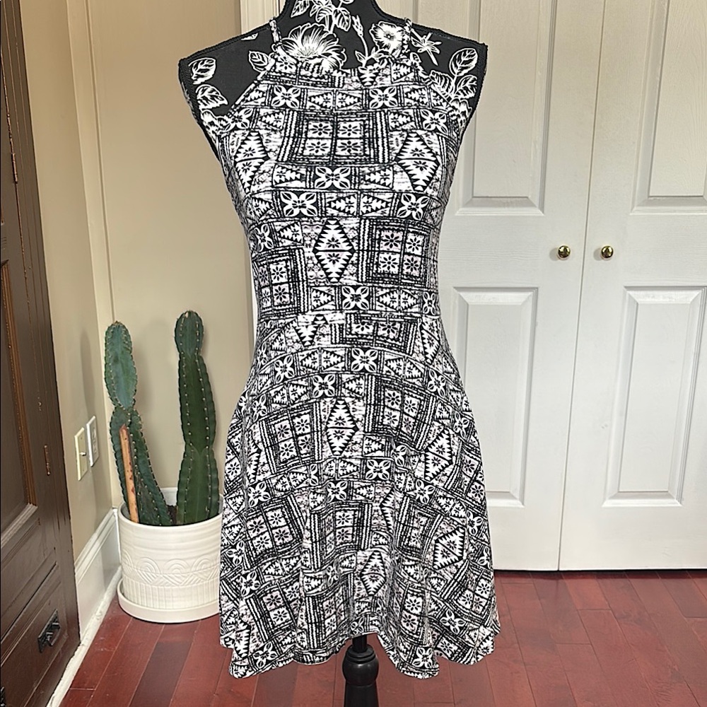 Beautiful Patterned Dress Size S